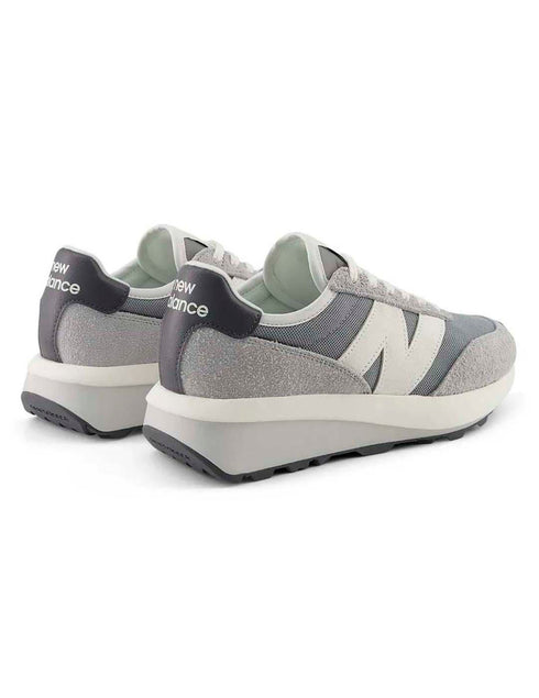 New Balance 370